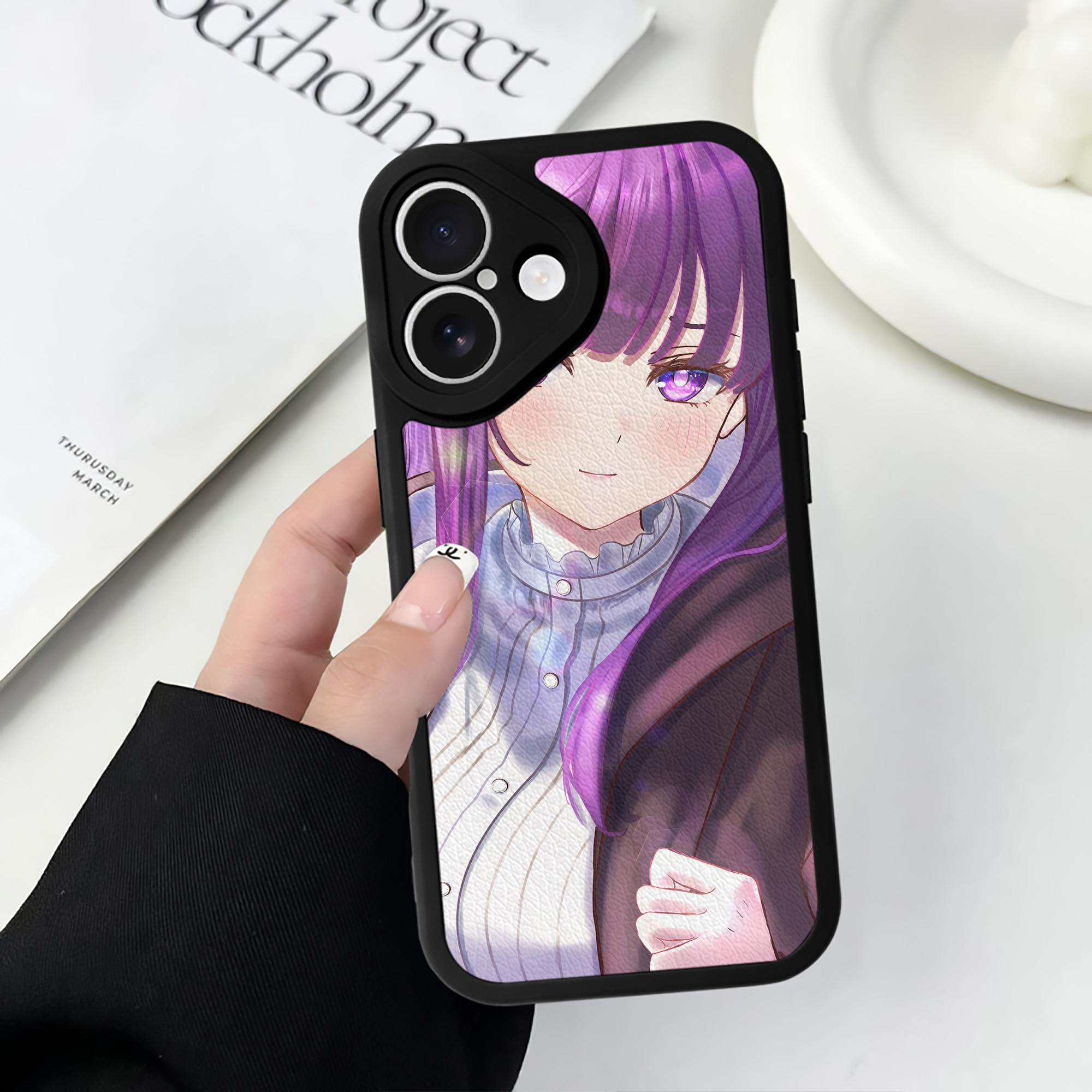 （画像用） 葬送のフリーレン Frieren 【iPhone 16シリーズ対応】シリコンスマホケース（レザー調） 材質：シリコン